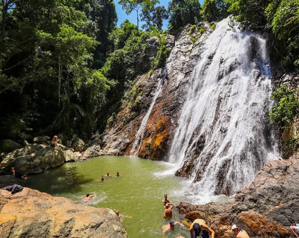 環島觀光行程(中文導遊導覽 阿公阿嬤石/大金佛/納蒙瀑布)→海景景觀餐廳(僅此日含中文導遊)